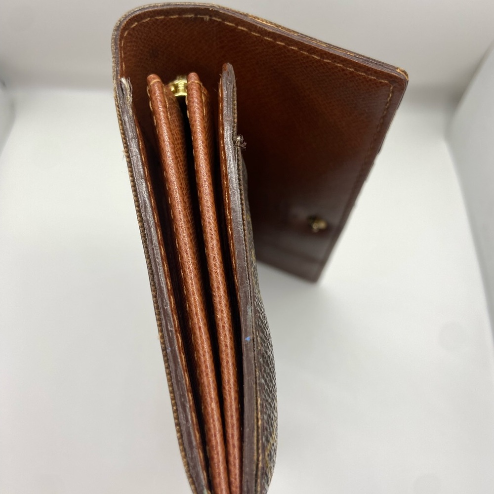 Louis Vuitton Monogram Wallet - Picture 4 of 16